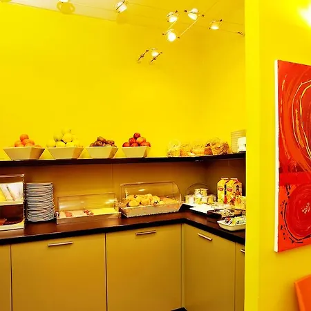 Colors Hotell 2*